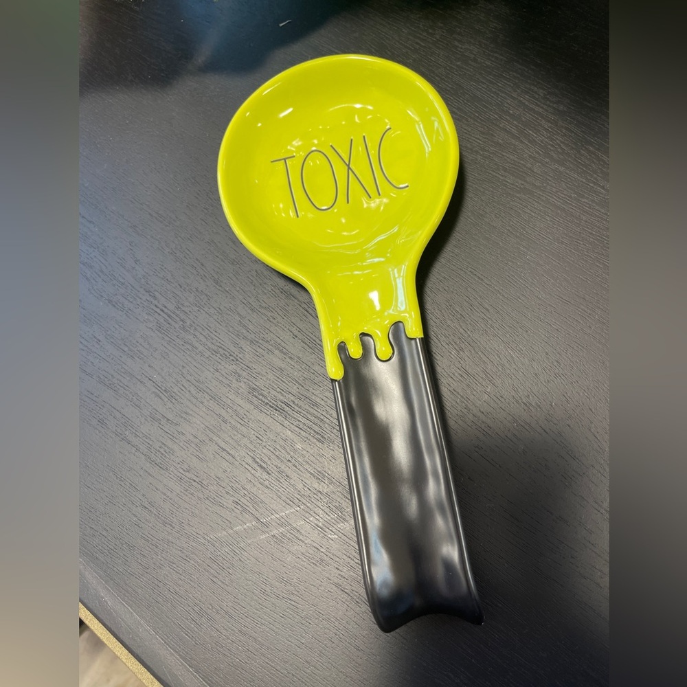 Rae Dunn Halloween Black & Green Toxic Ceramic Spoon Rest NWT